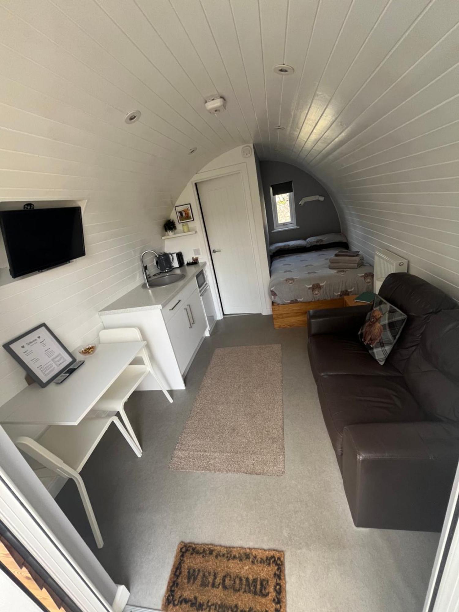Loch Ness Pods Apartment Fort Augustus Exterior photo